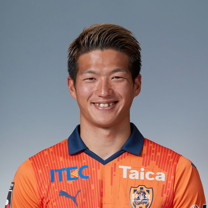 北川 航也